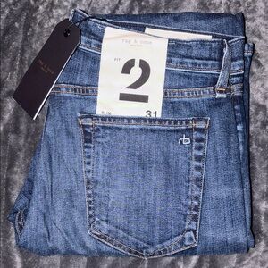 Men’s rag & bone dark wash fit 2 (slim fit) jeans.  Size 31